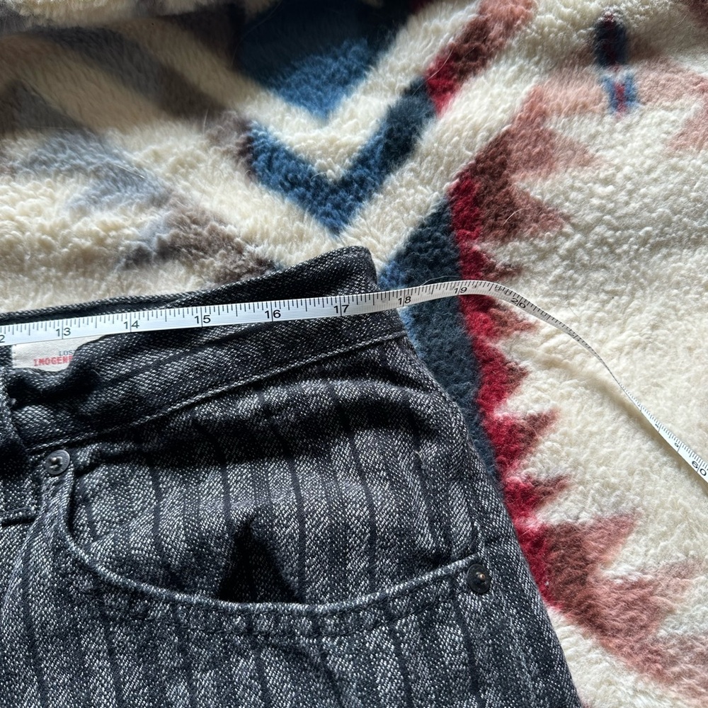 imogene + willie Gray Pinstripe Wide-Leg Pants - Picture 3 of 6